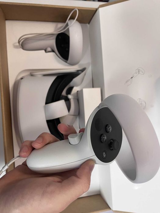 Vand Oculus Quest 2 256 gb conditie foarte buna
