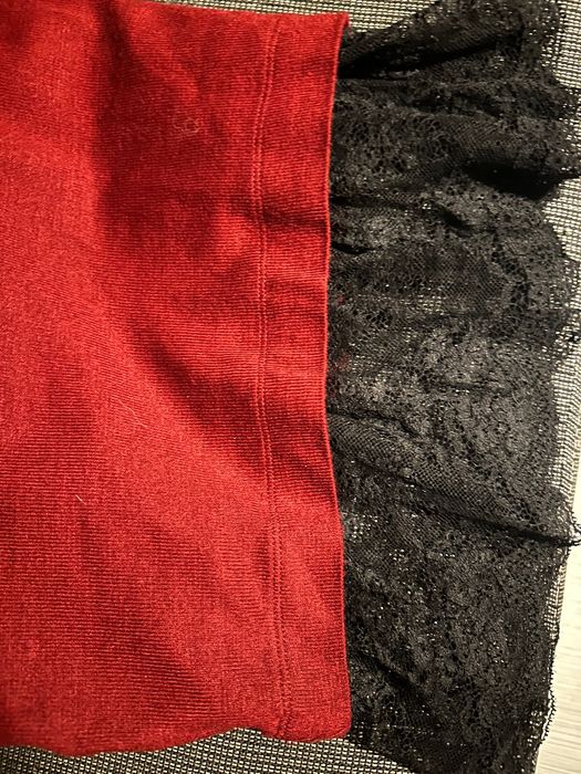 Зимна рокля с дантела