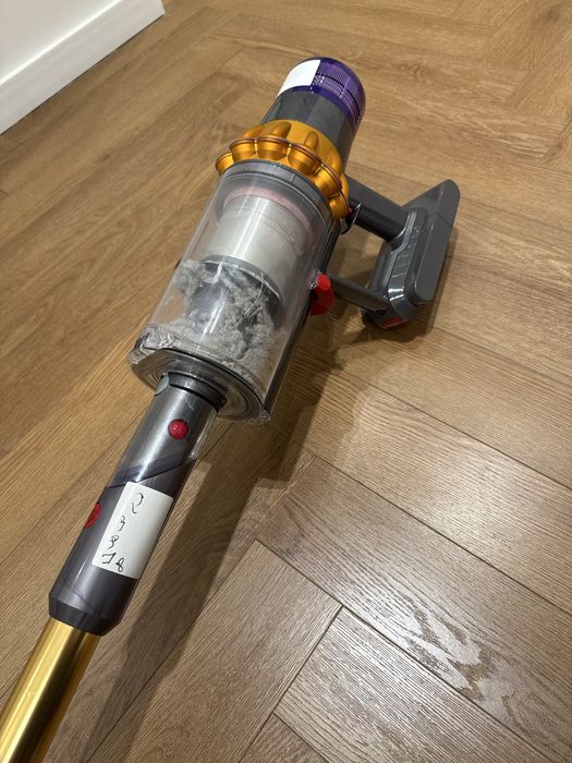 Пылесос Dyson V15