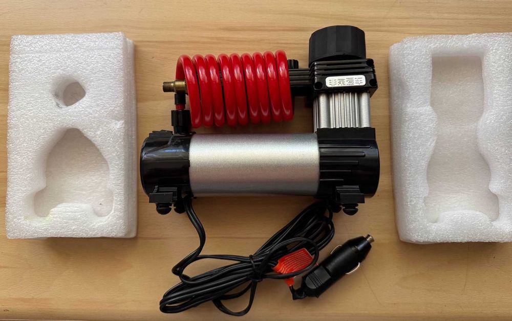 Чисто нов компресор за гуми 12V - Компактен и мощен!