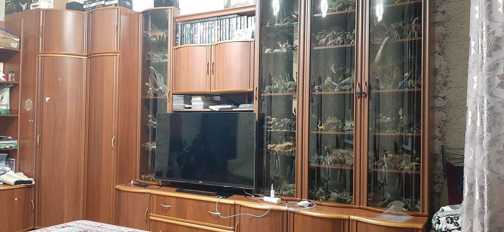 Шкаф из 4ех частей