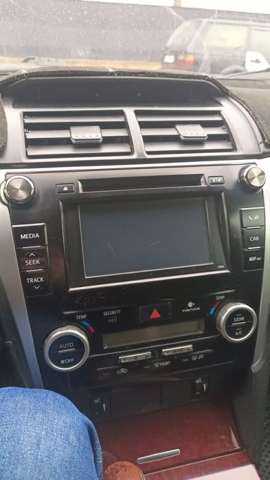 Штатный ГУ Камри 50 (японец)