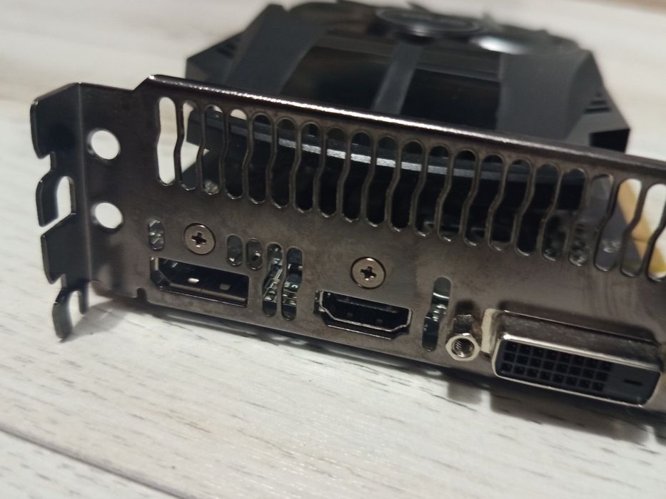 vând calculator gaming