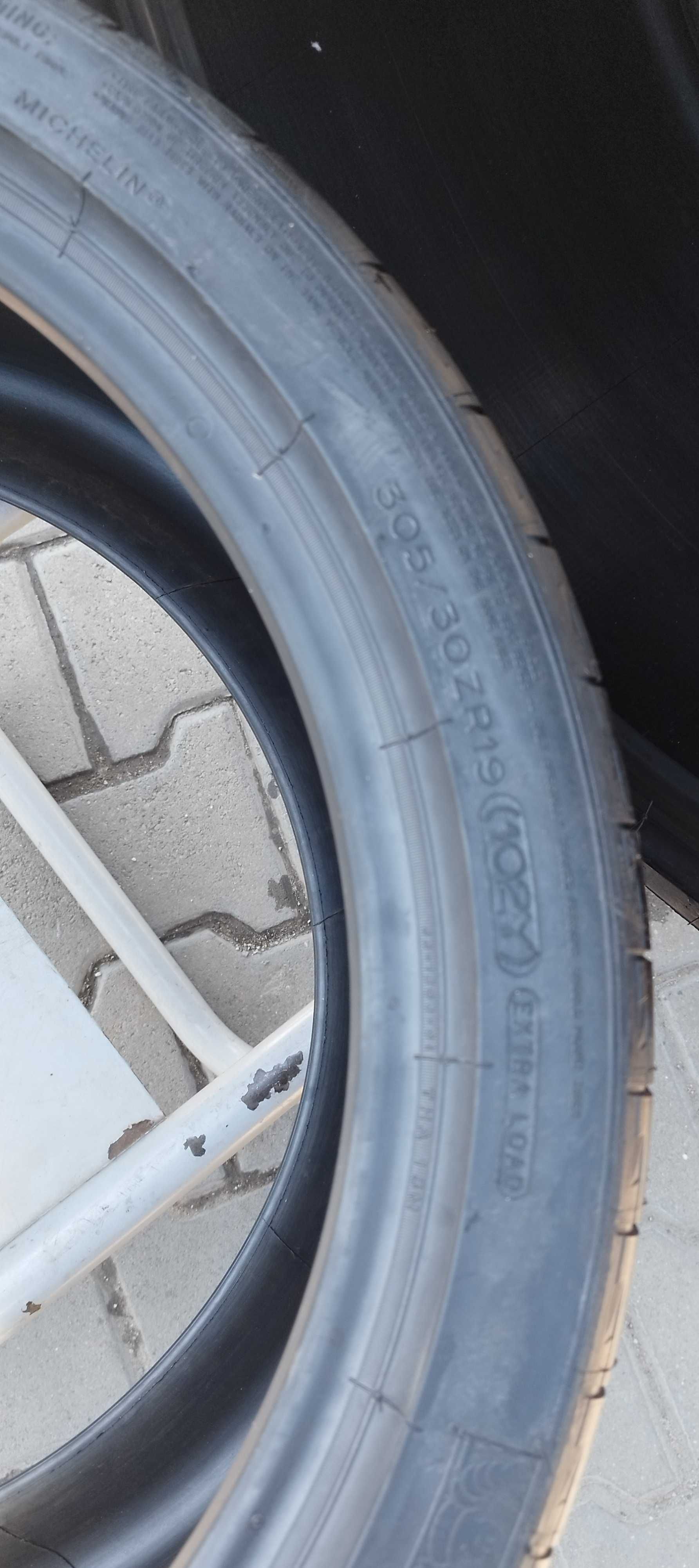 305 30 19 Anvelope vara  MICHELIN / PIRELLI