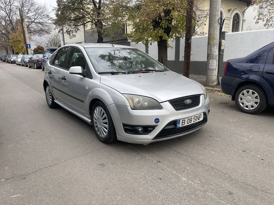 Dezmembrez ford focus 2