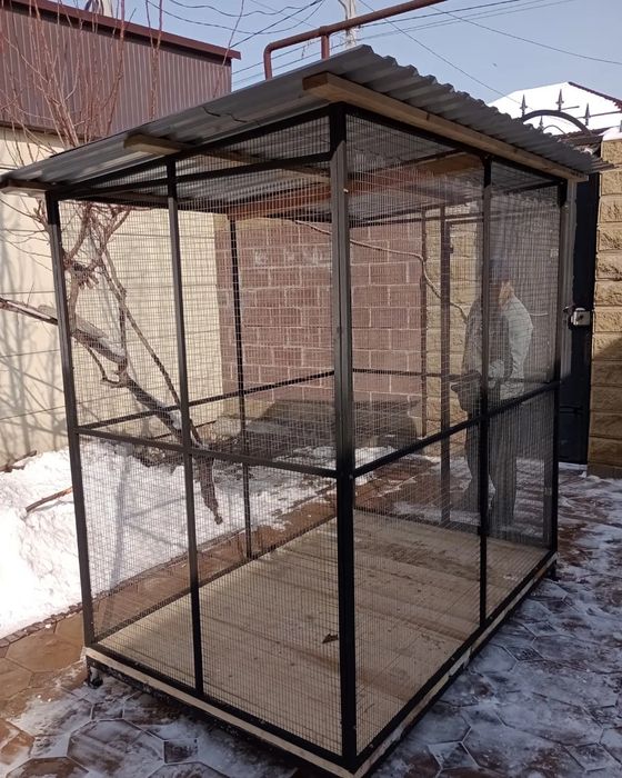 Клетка для птиц размер 130*200 высота 200