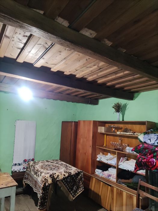 Casa din lemn de stejar tradițională Maramures
