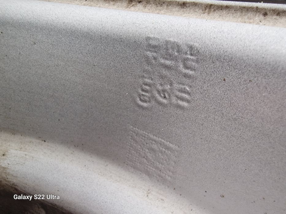 Toyota Yaris 15 Mazda Demio Kia Huyndai с 4 болта+гуми 175 65 15 зимни
