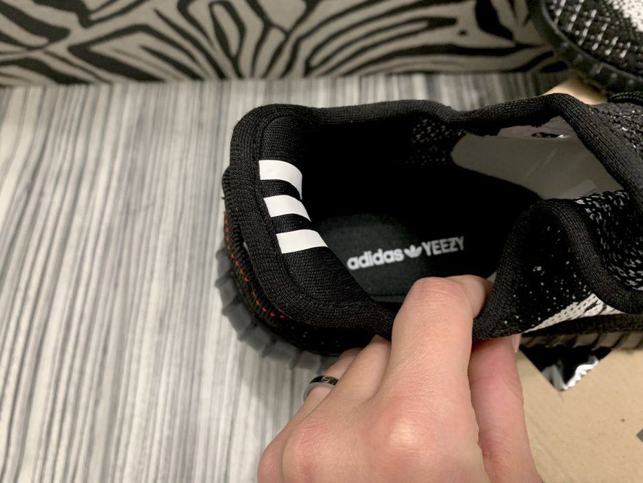 Adidasi YEZZY BOOST ! Mărimi 36-44 ! Poze reale 100%