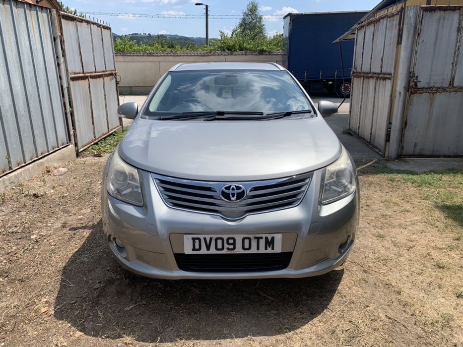 Фарове стопове фар стоп врата Тойота Авенсис Toyota Avensis T27 2010