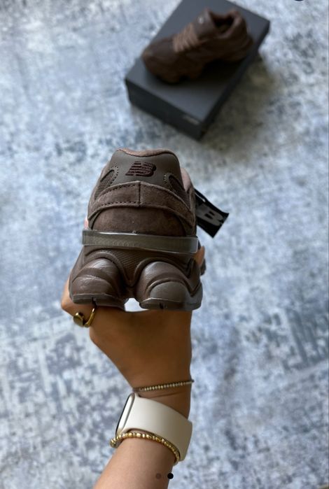 Дамски маратонки New Balance 9060 Mushroom Brown