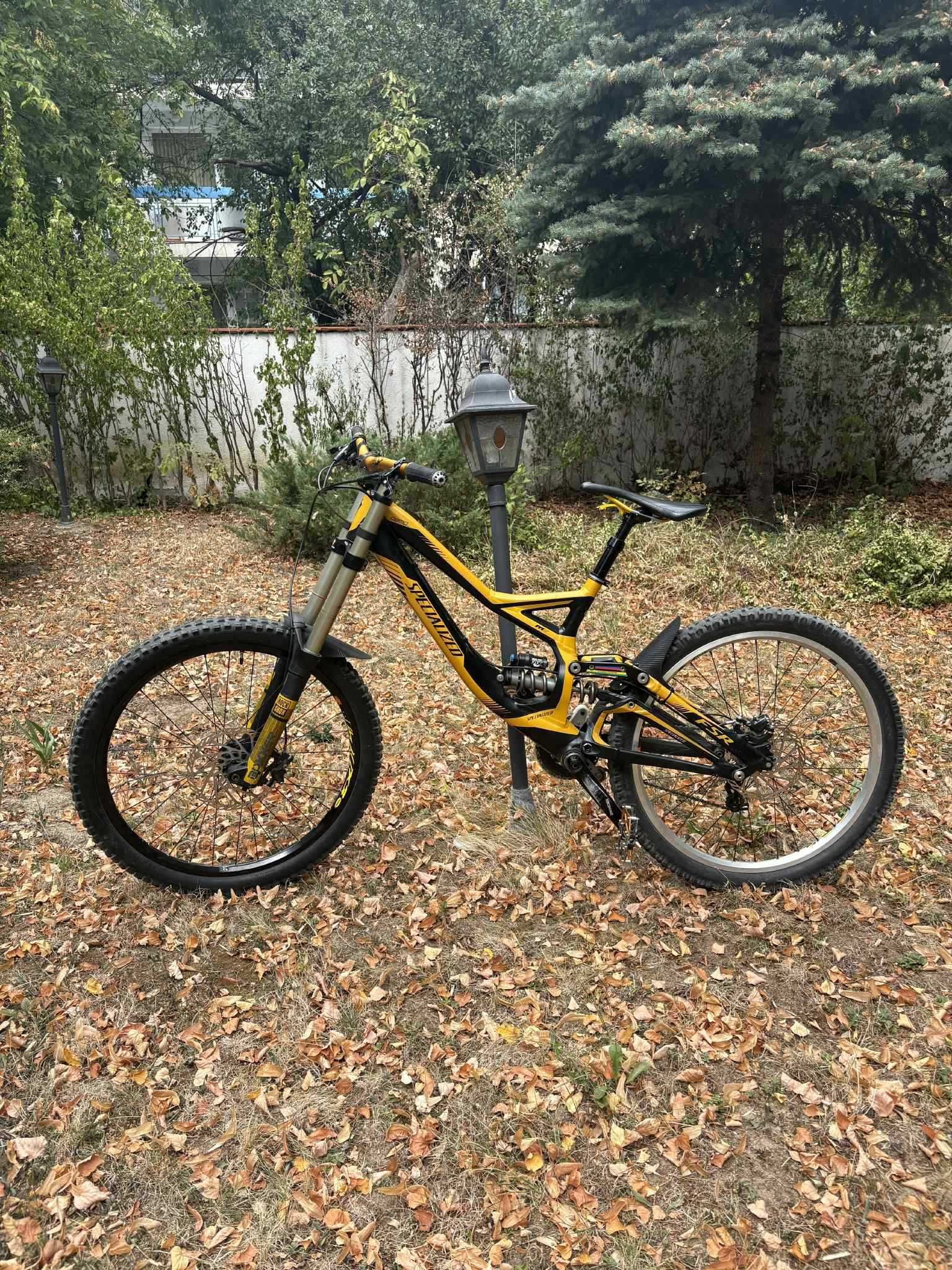 Specialized demo 8