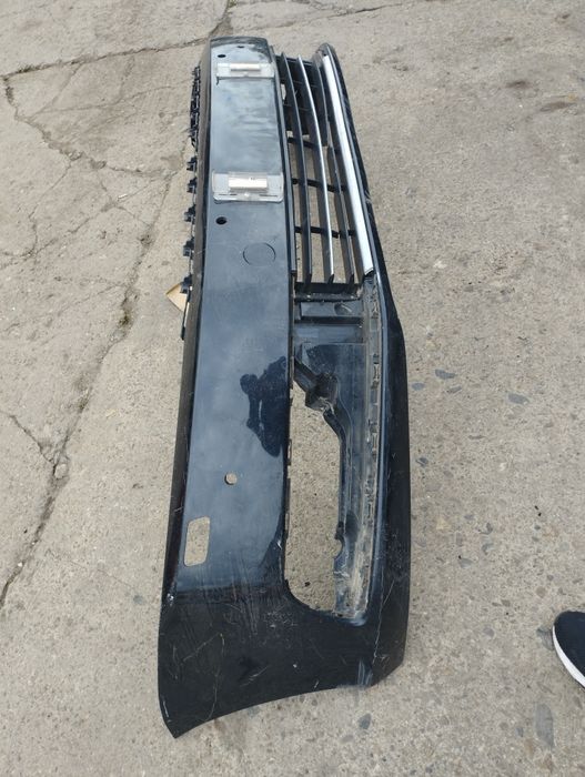 Предна броня за VW Passat b7 2010