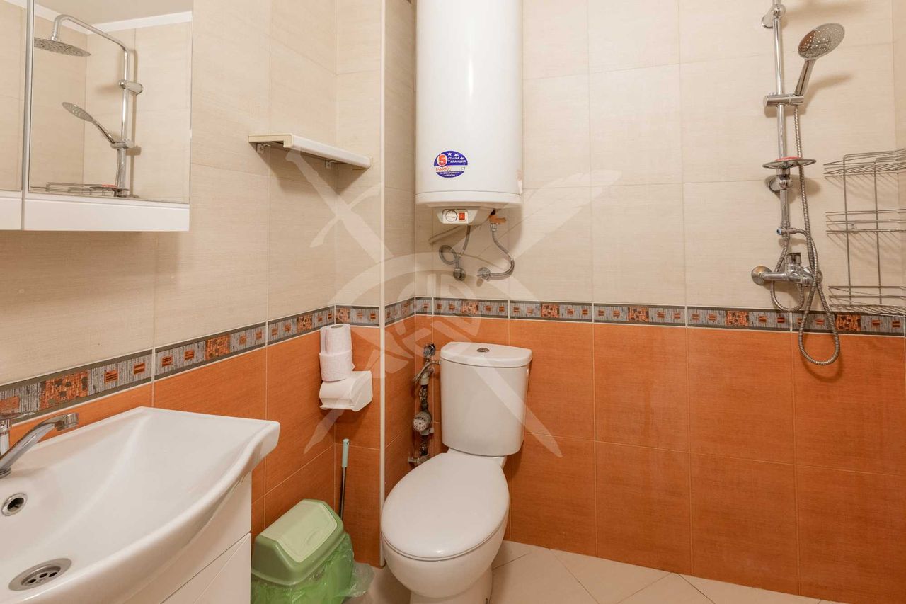 Продава се Двустаен апартамент в Варна, Лятно кино Тракия - 60 кв.м за 1832 €/кв.м - Снимка #7