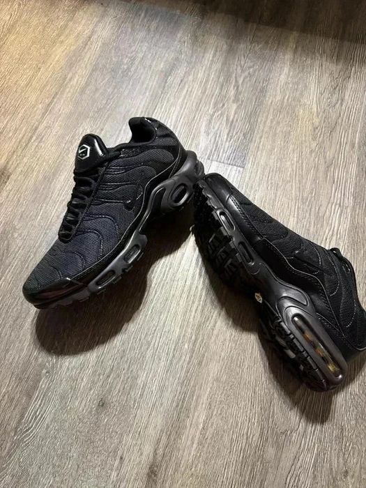 Nike Air Tn 42 / 43 / 44 noi/new