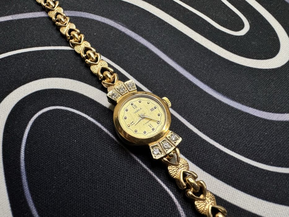 Продам Золотые Часы Чайка