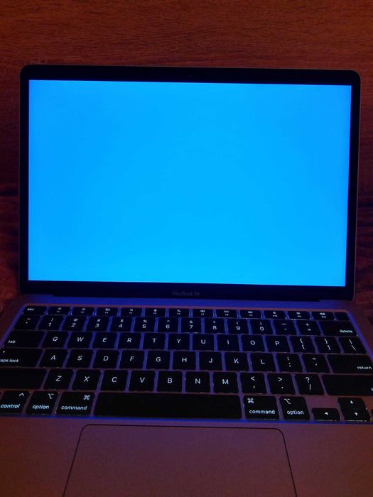 Macbook Air M1 - Space Gray - 8GB/256GB - Battery Health 94%