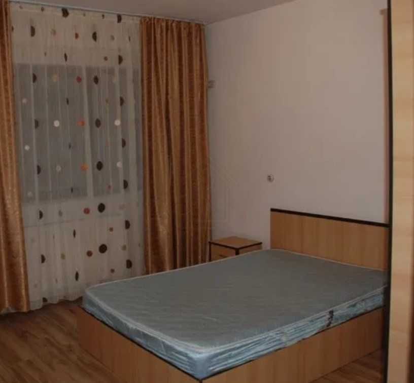 Дава се под наем Двустаен апартамент в Пловдив, Каменица 2 - 65 кв.м за 306 € - Снимка #1