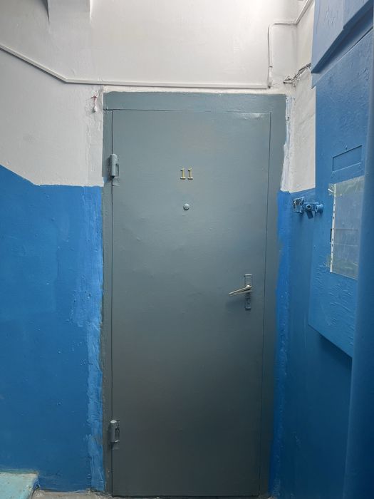 Темір Есік.