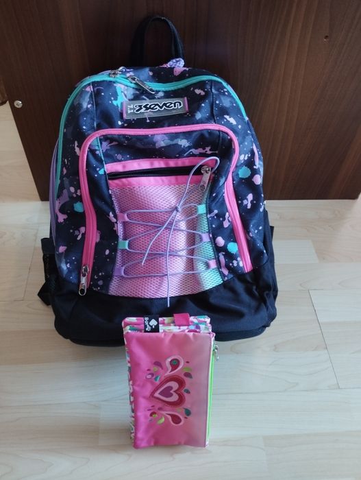 Ученическа раница за момиче+ подарък несесер