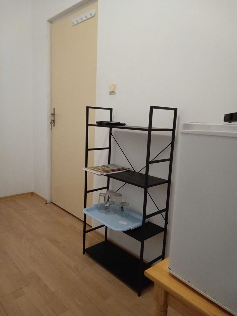 Дава се под наем Ателие в Бургас, Възраждане - 15 кв.м за 137.7 € - Снимка #5