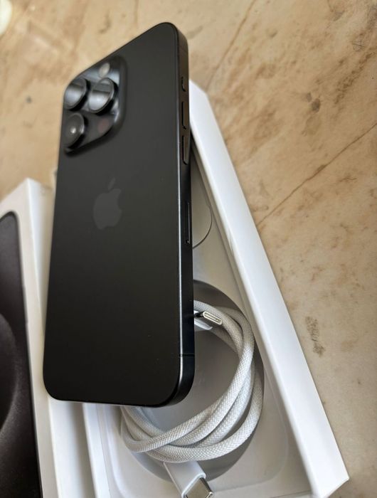 Iphone 15 pro Full box