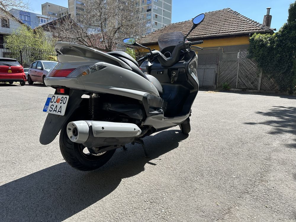 Yamaha majesty 400