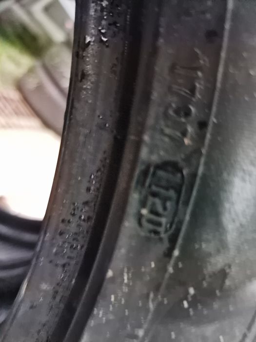 Anvelope 275/40R21 marca Pirelli, DOT 2020, 5.5 mm