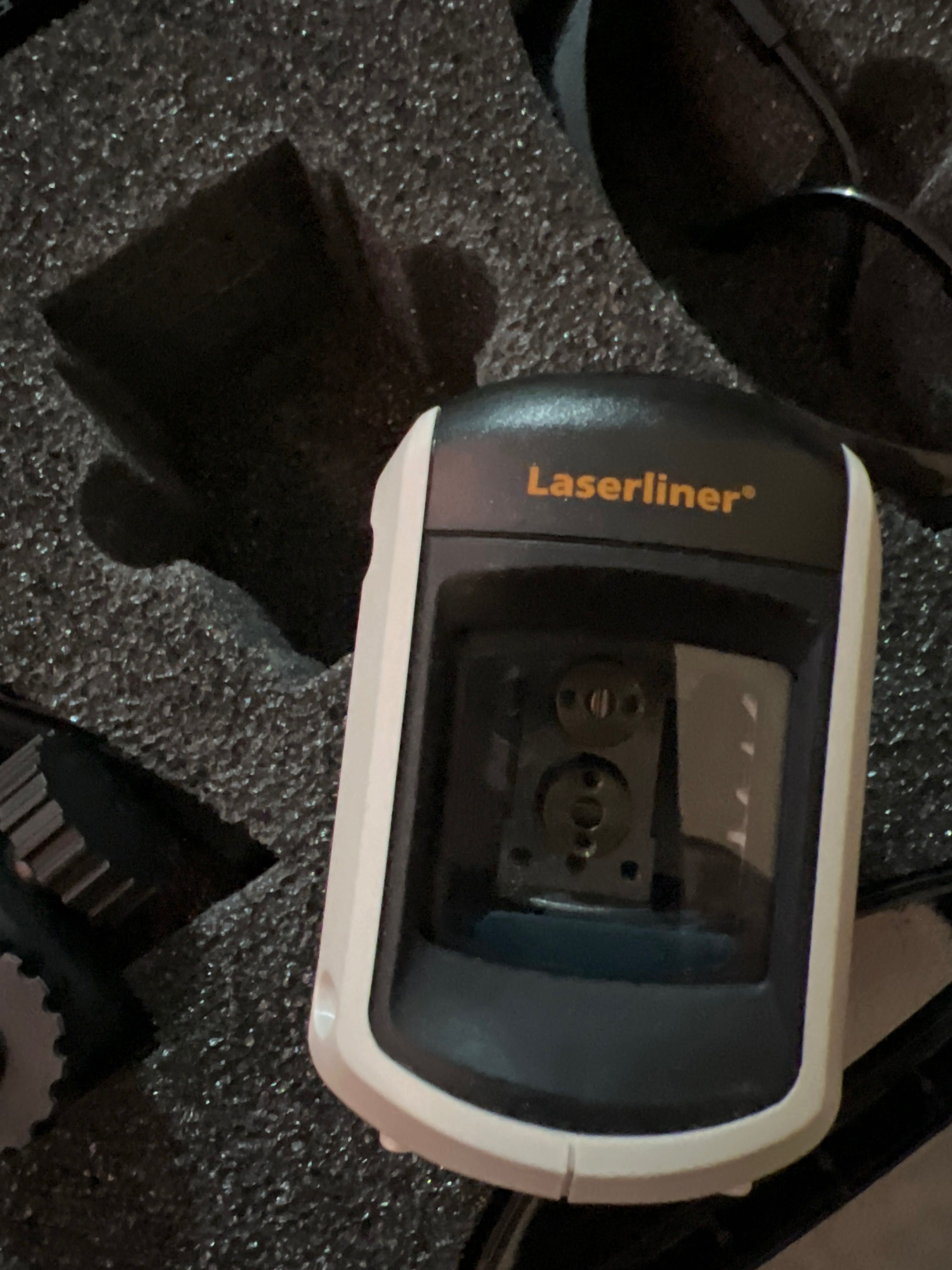 Лазерен нивелир Laserliner SmartVision laser plus 120