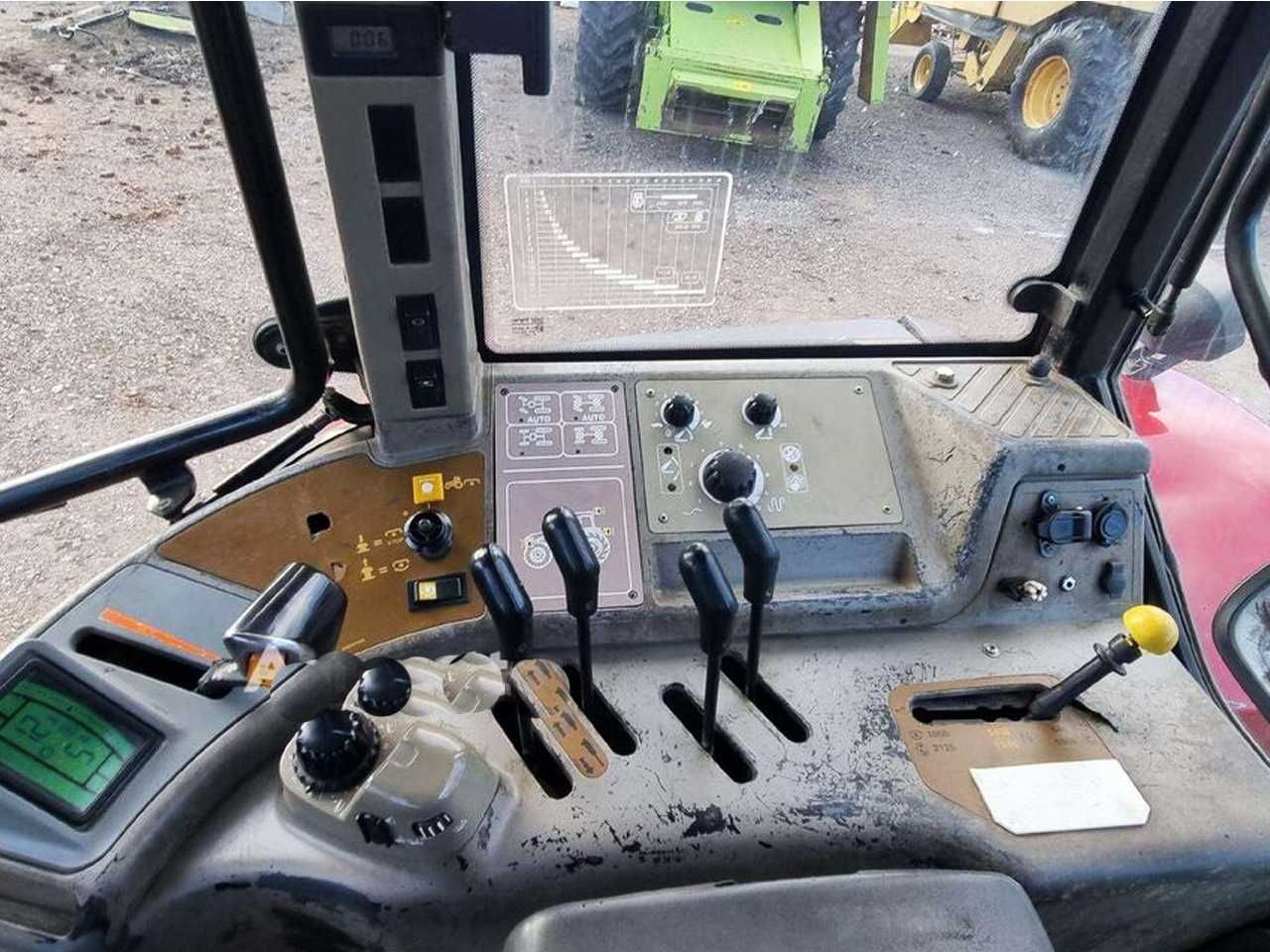 Колесный трактор  Case IH MXM140