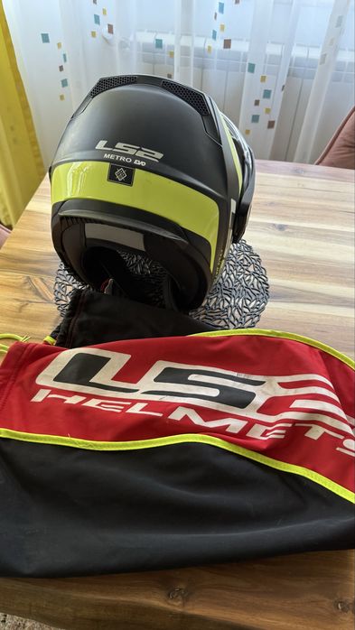 Casca moto LS2  in perfecta stare marimea L ,