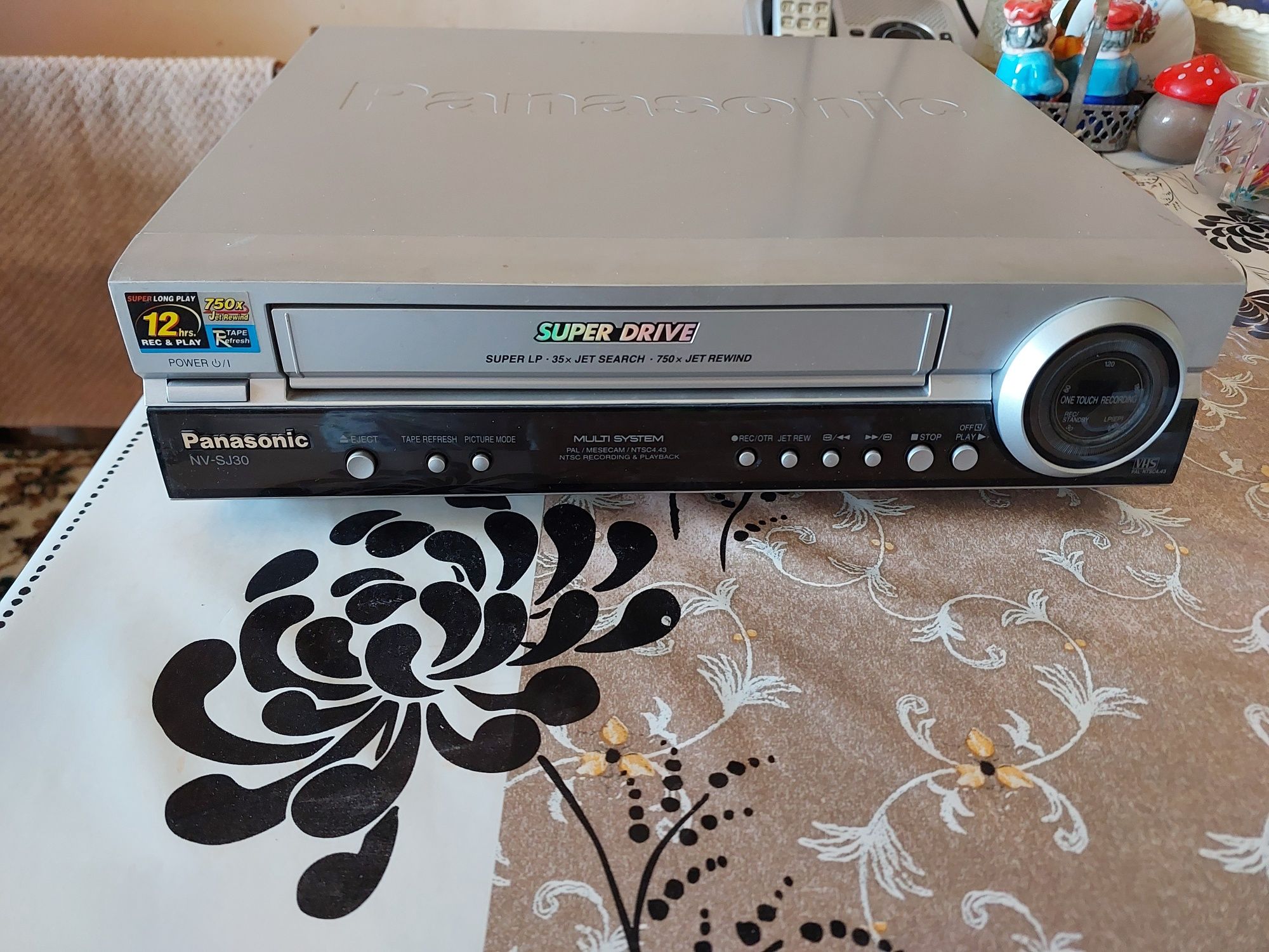 Видемагнитофон Panasonic модель NV - SJ 30 AM