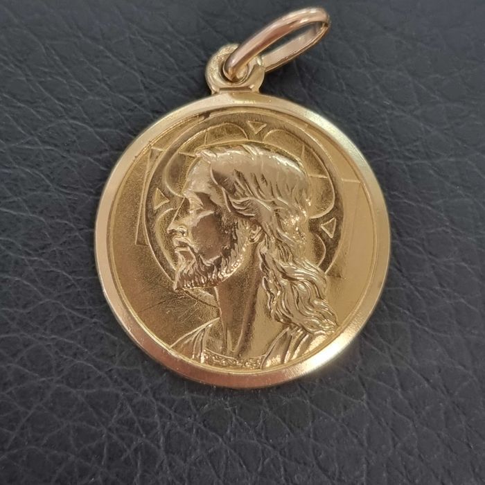 Medalion Aur 18K - 3.42 grame / 1179 lei( B28575.2 / Ag28 Doi Baieti )