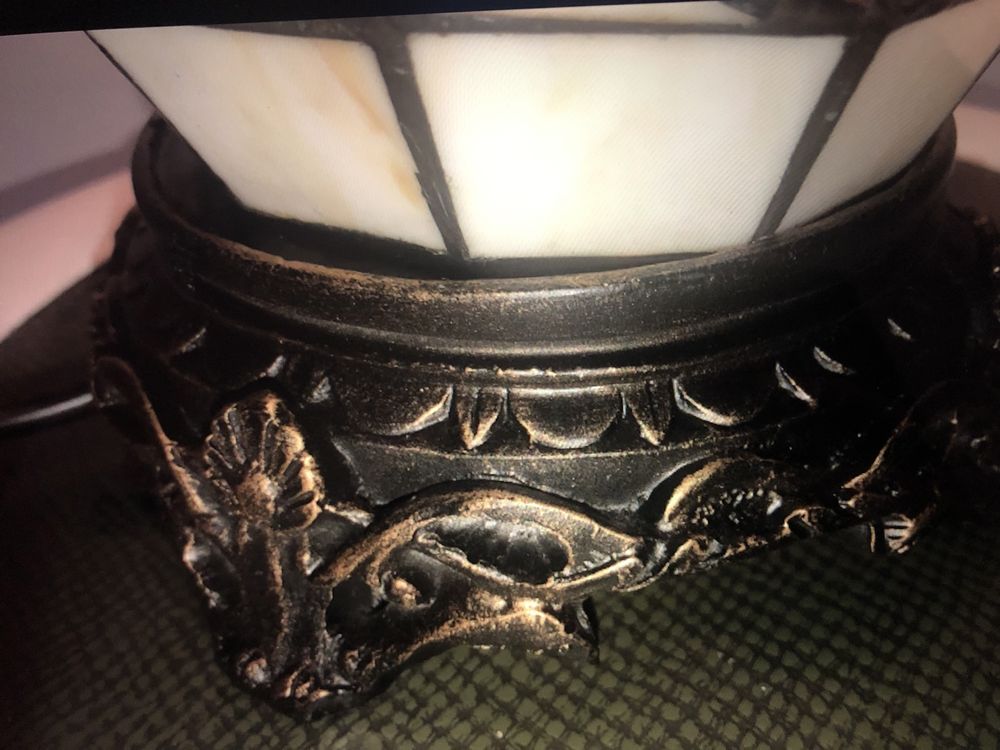 Veioza,lampa englezeasca stil Tiffany,cu intrerupator pe cablu