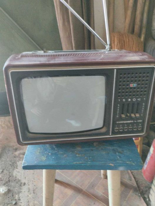 Продам  телевизор ретро