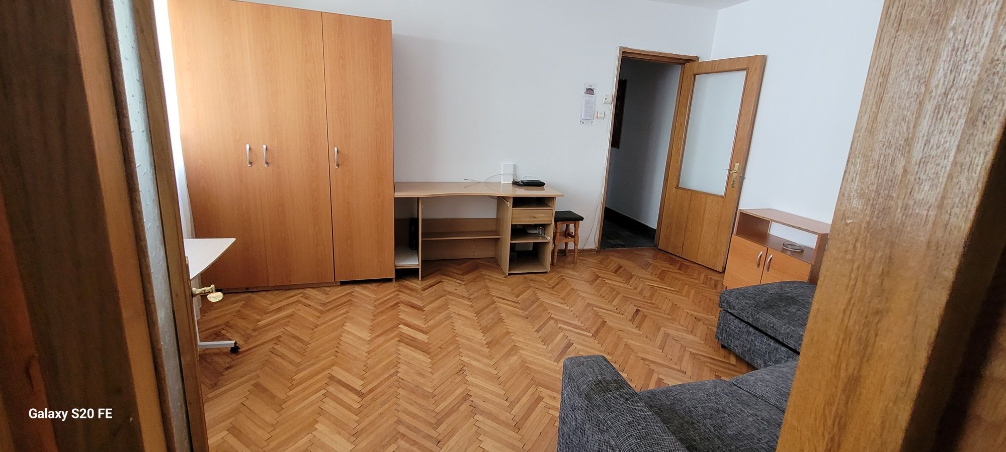 Ofer spre închiriere apartament cu 2 camere în G Enescu