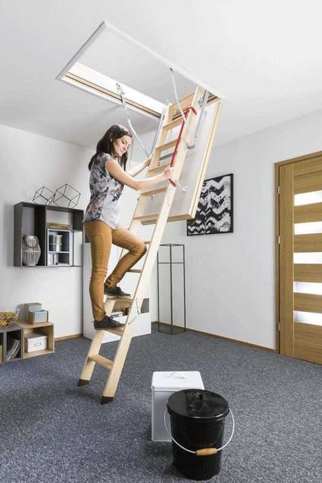 Чердачная лестница раскладная люк складная на чердак на мансарду