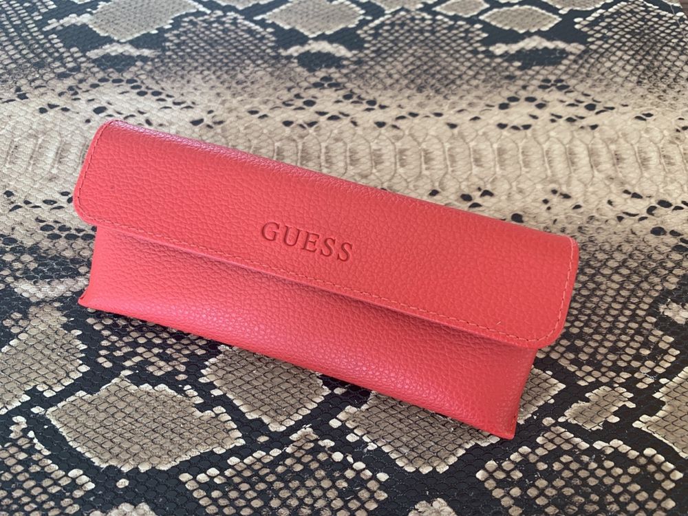 Слънчеви очила Guess