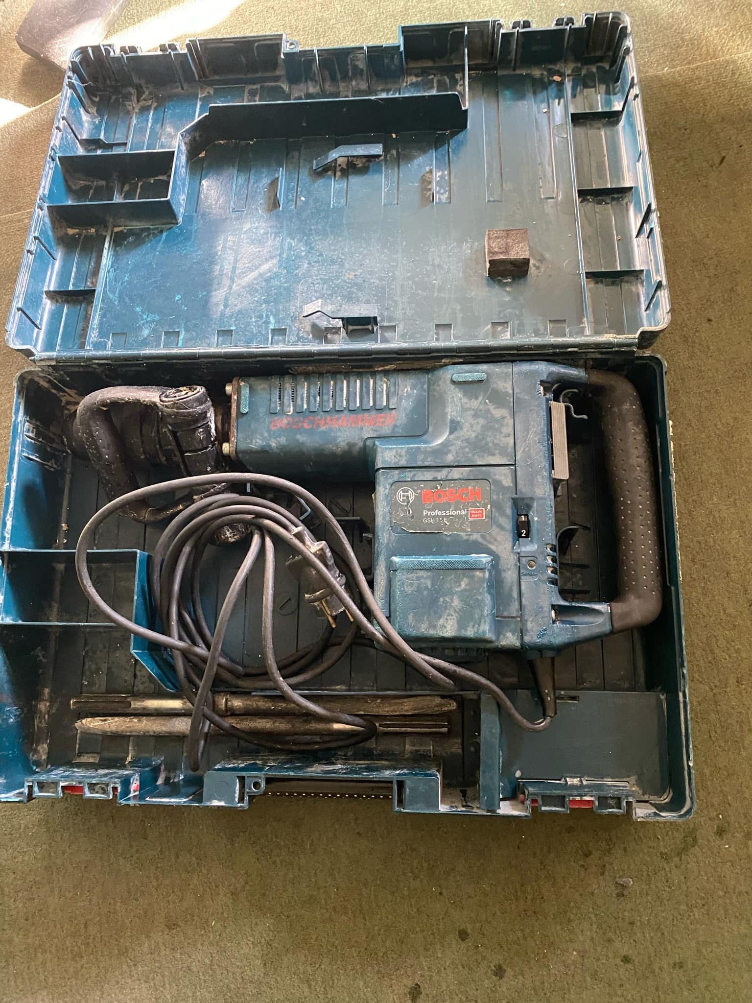 Къртач професионален- BOSCH HAMMERGSH 11E- 16.8 J
