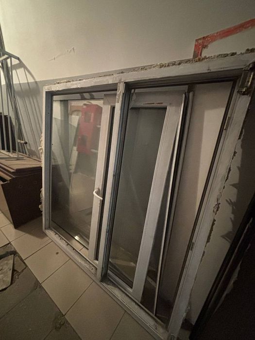 Продам пластиковое окно