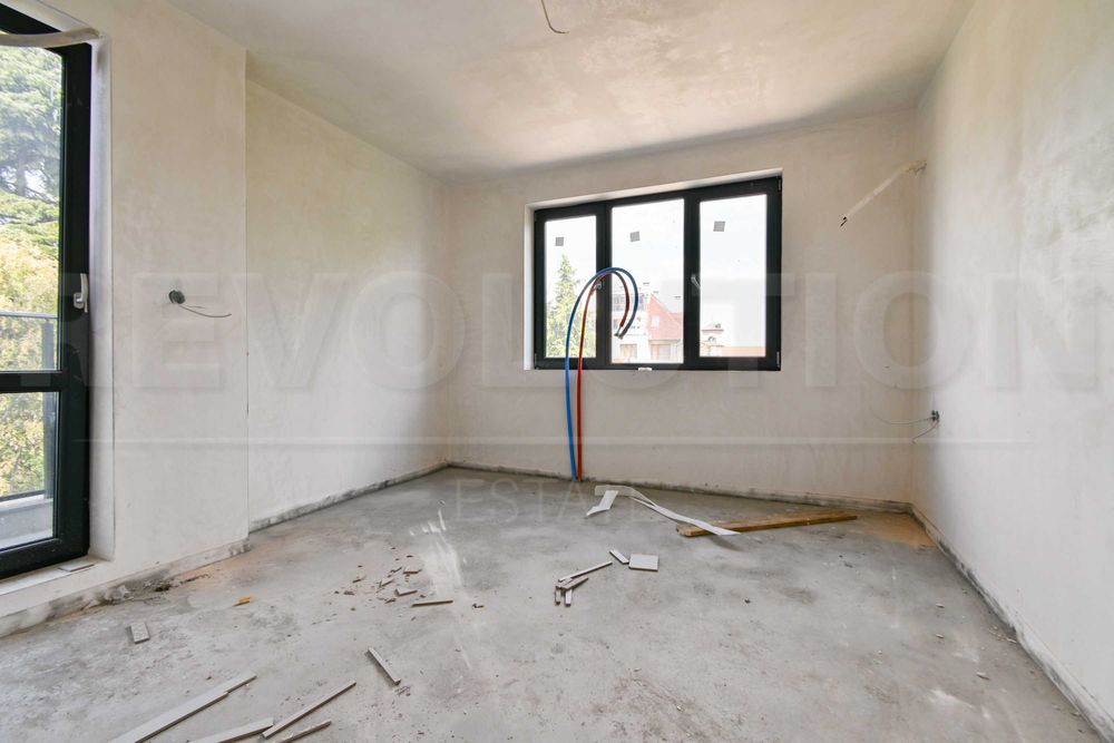 Продава се Тристаен апартамент в София, Бъкстон - 103 кв.м за 2476 €/кв.м - Снимка #5