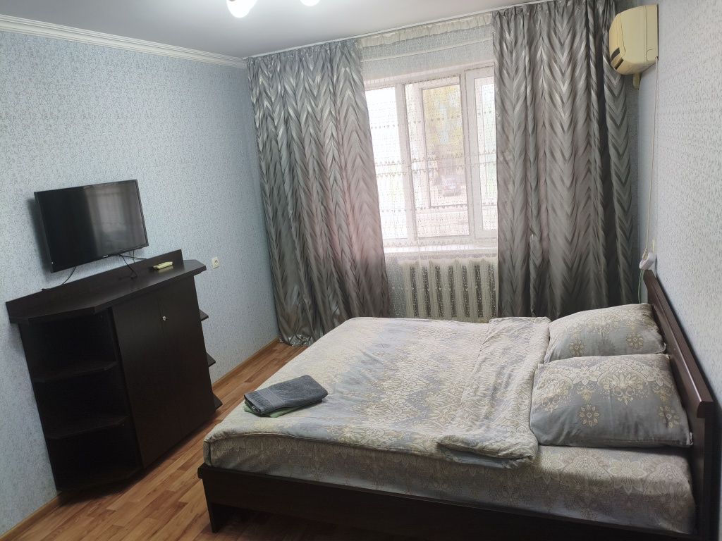 1 комн.кв в 11-мкр посуточно.
