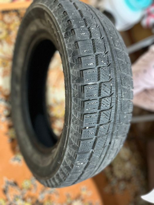 Срочно продам зимные шины