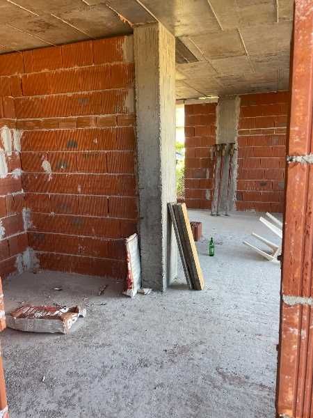 Продава се Едностаен апартамент в Хисаря - 50 кв.м за 1320 €/кв.м - Снимка #1