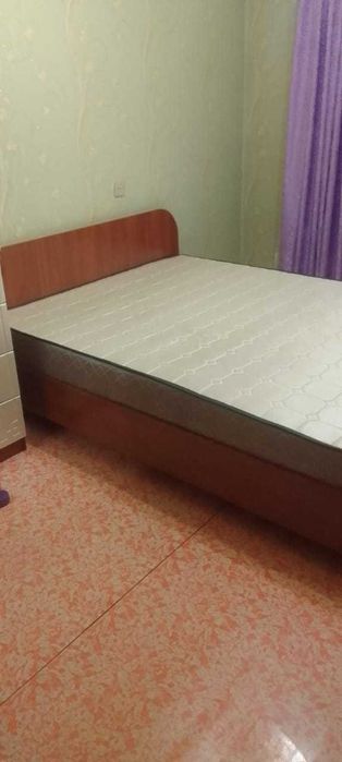 продам кровать с матрасом или матрас отдельно!