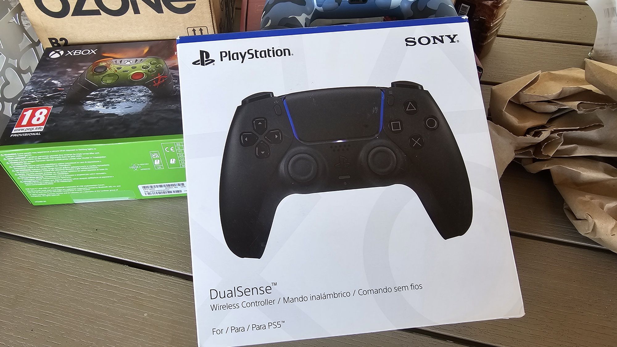 Dualsense Black и Dualshock 4 Blue Camouflage за PS5 и PS4