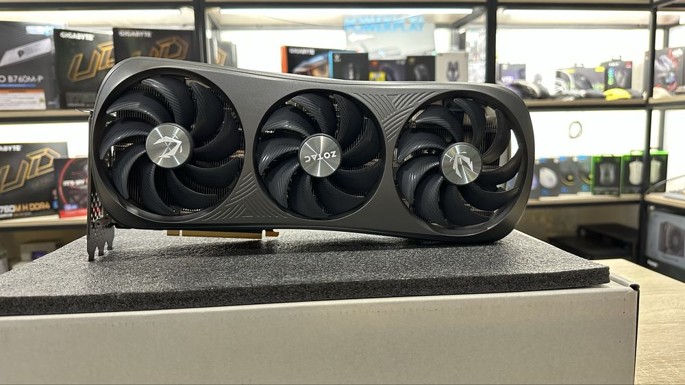 Open box zotac//