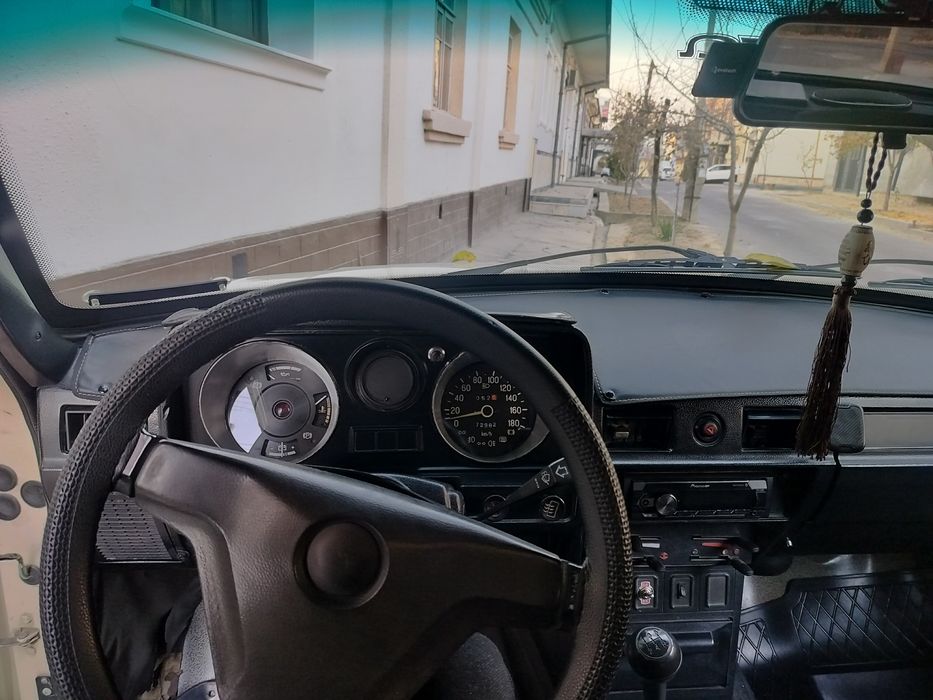 2,600$ СОТИЛАДИ  волга газ 31029
