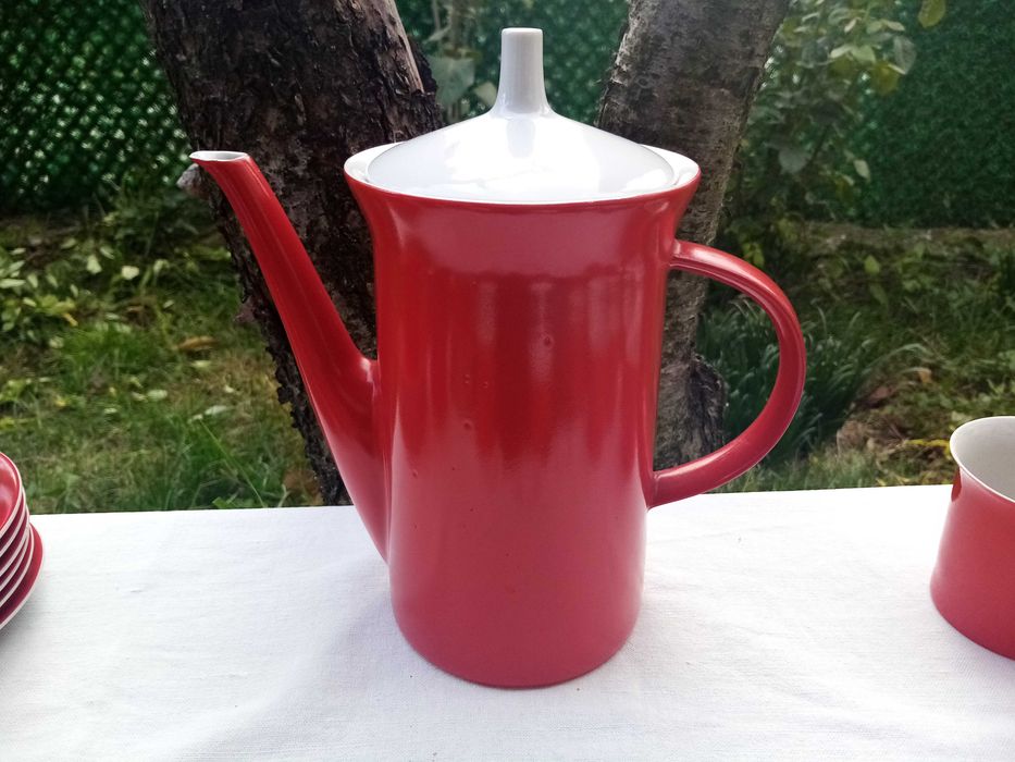 Лимитиран български сервиз за чай и кафе