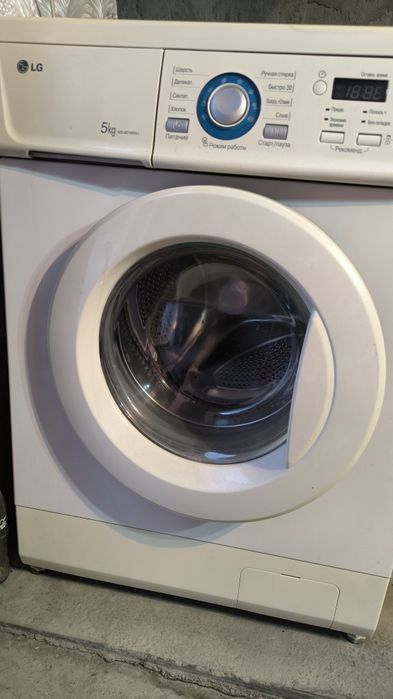 Стиральная машина LG  .